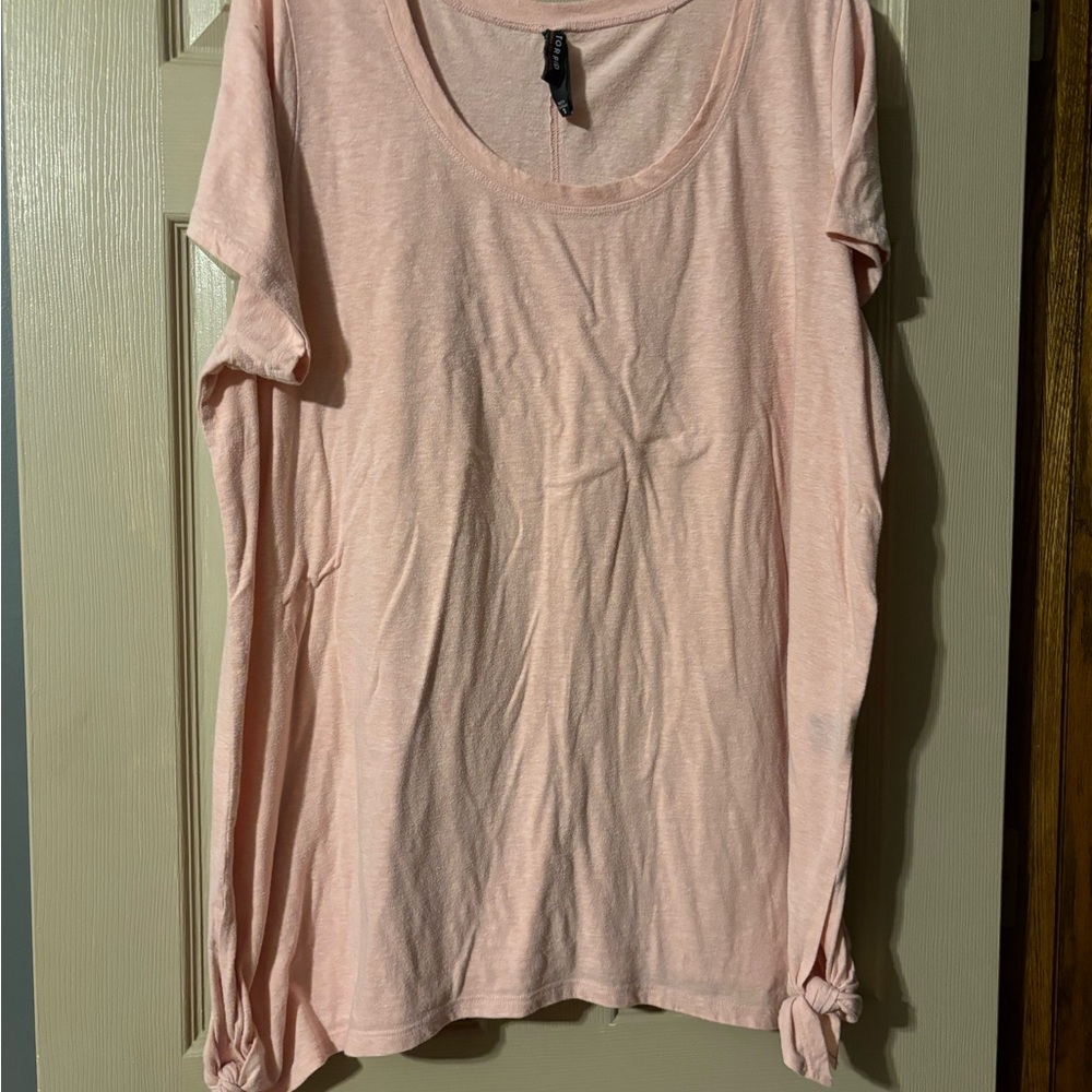 Torrid size 3 side tie Tee light pink
